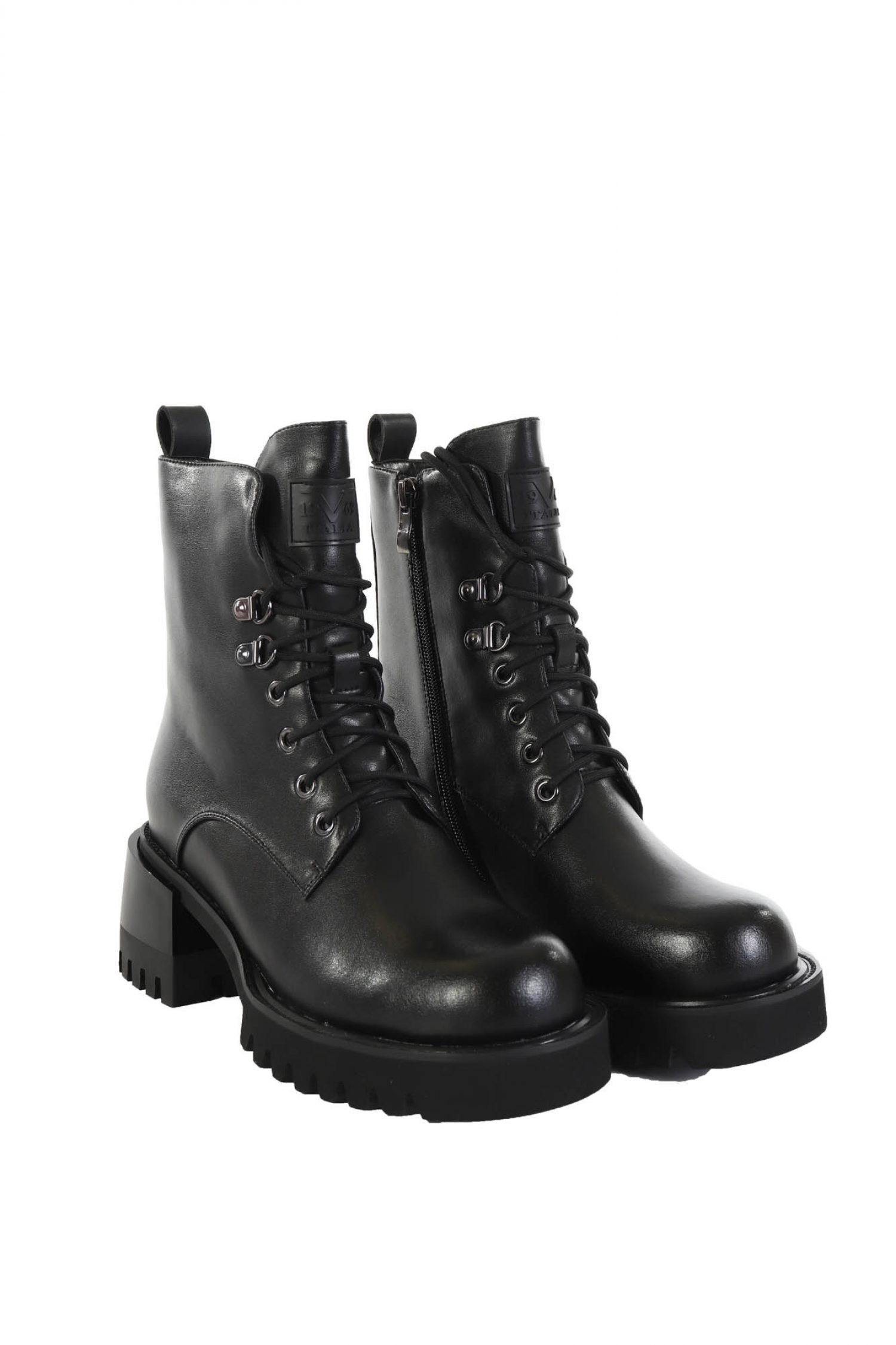 V 19.69 ΠΑΠΟΥΤΣΙΑ ΜΠΟΤΑΚΙΑ ΚΟΡΔΟΝΙΑ ΦΕΡΜΟΥΑΡ LOGO ΜΑΥΡΟ φωτογραφία