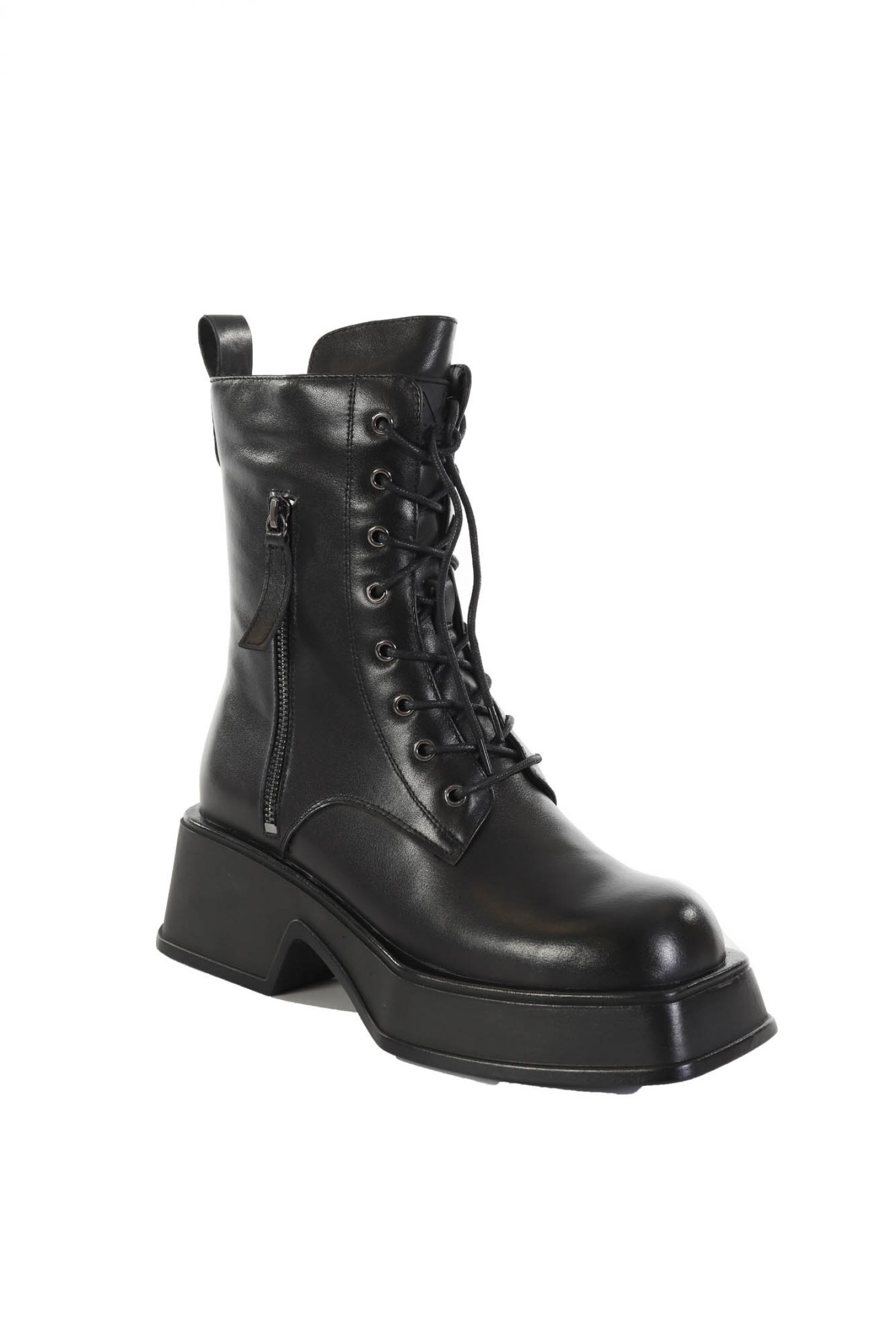 V 19.69 ΠΑΠΟΥΤΣΙΑ ΜΠΟΤΑΚΙΑ ΚΟΡΔΟΝΙΑ ΦΕΡΜΟΥΑΡ LOGO ΜΑΥΡΟ φωτογραφία