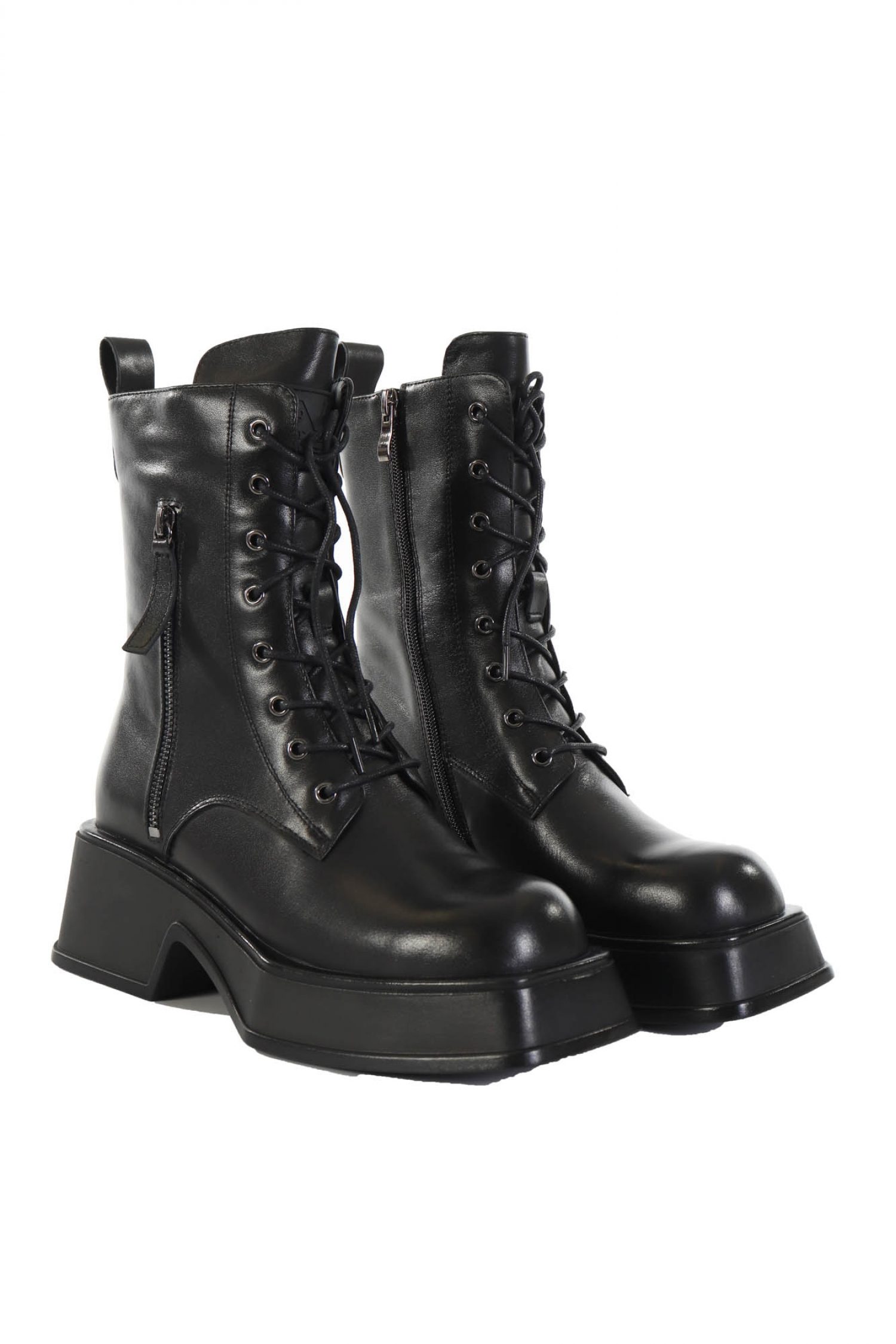 V 19.69 ΠΑΠΟΥΤΣΙΑ ΜΠΟΤΑΚΙΑ ΚΟΡΔΟΝΙΑ ΦΕΡΜΟΥΑΡ LOGO ΜΑΥΡΟ φωτογραφία