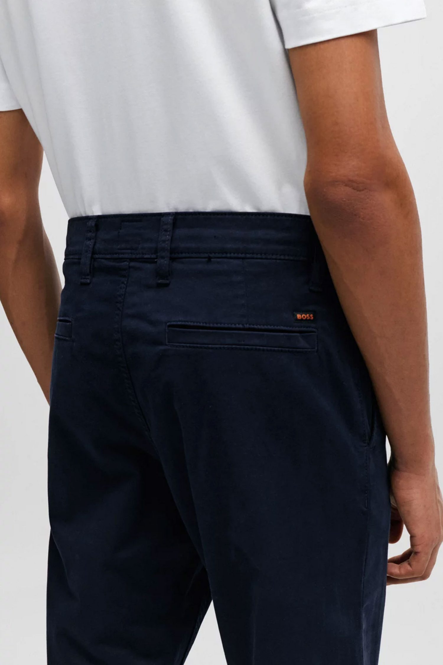 BOSS CASUAL ΠΑΝΤΕΛΟΝΙ CHINO TAPERED FIT ΣΚΟΥΡΟ ΜΠΛΕ