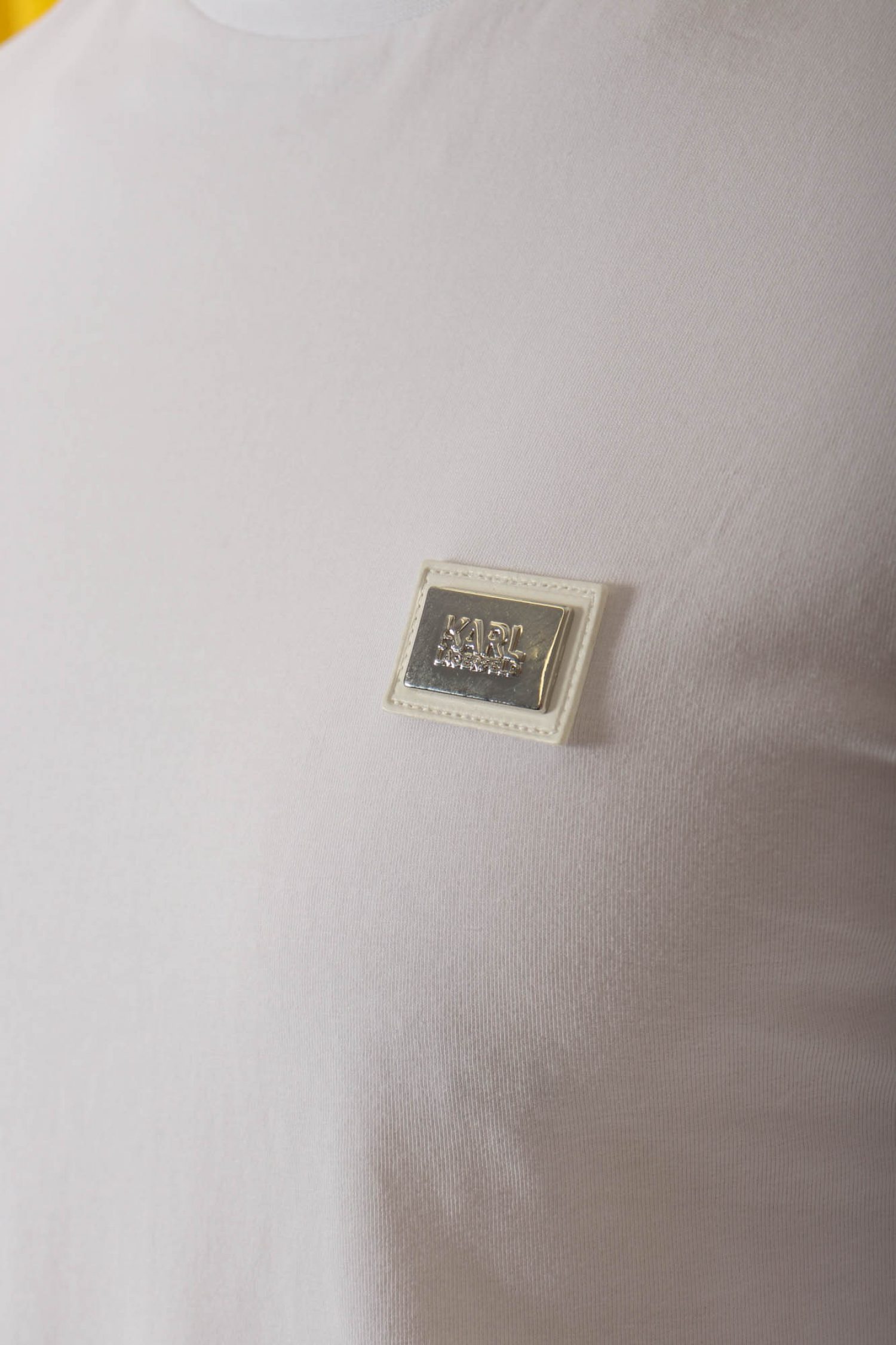 KARL LAGERFELD T-SHIRT METALLIC LOGO ΛΕΥΚΟ φωτογραφία