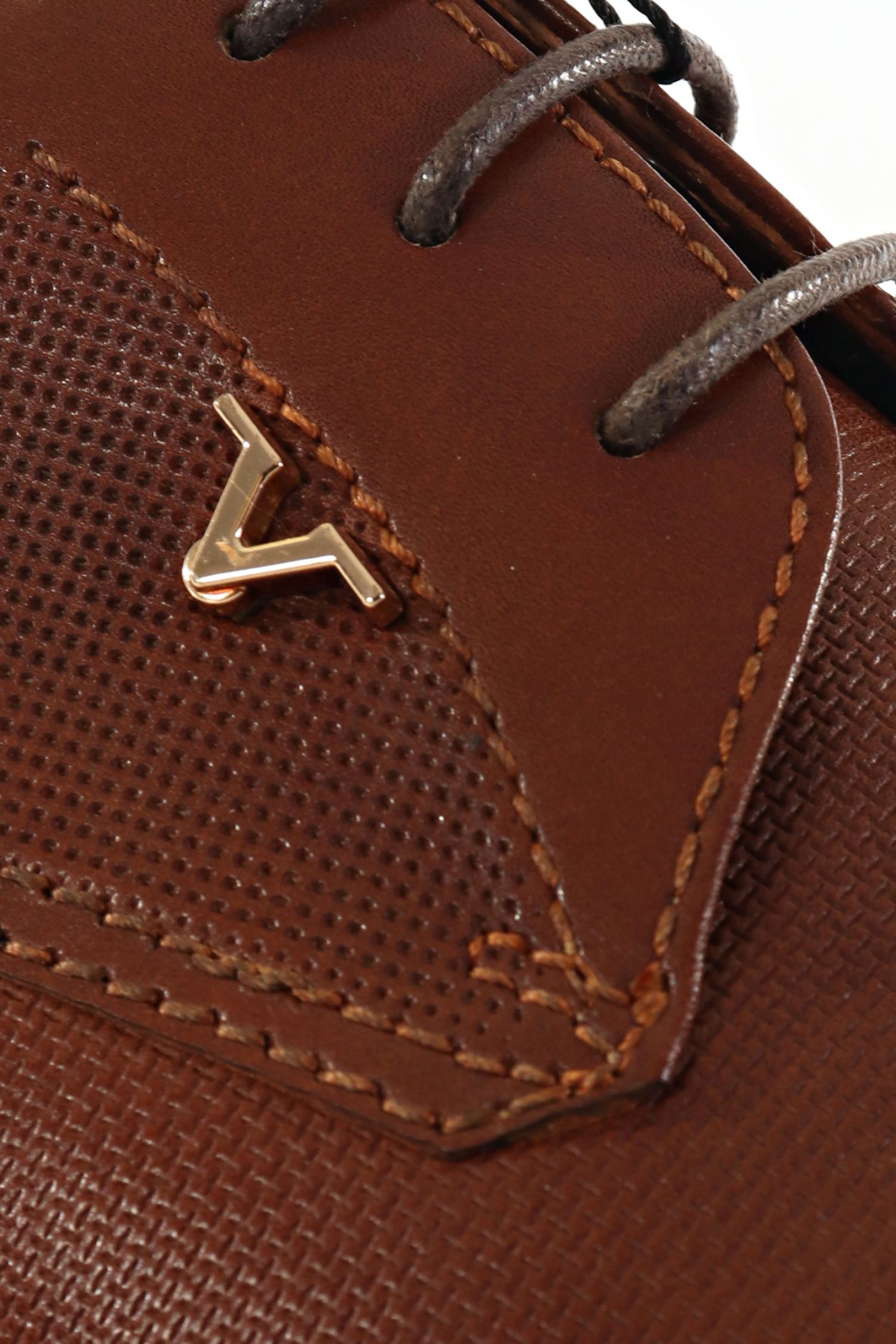 V 19.69 ΠΑΠΟΥΤΣΙ ΔΕΤΟ WAXED LEATHER EMBOSSED ΤΑΜΠΑ φωτογραφία