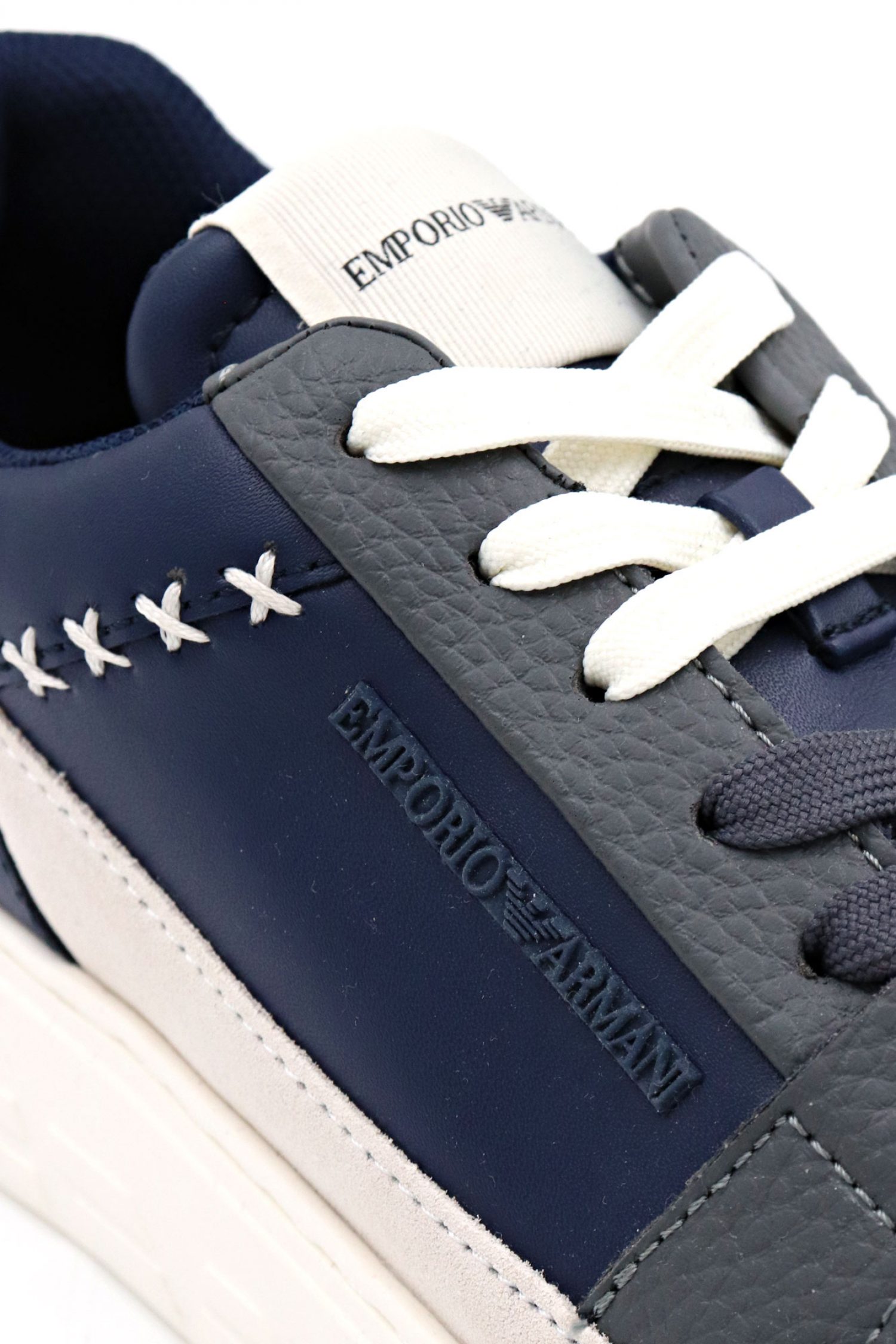 EMPORIO ARMANI ΠΑΠΟΥΤΣΙΑ SNEAKERS LOGO ΜΠΛΕ-ΛΕΥΚΟ-ΓΚΡΙ φωτογραφία