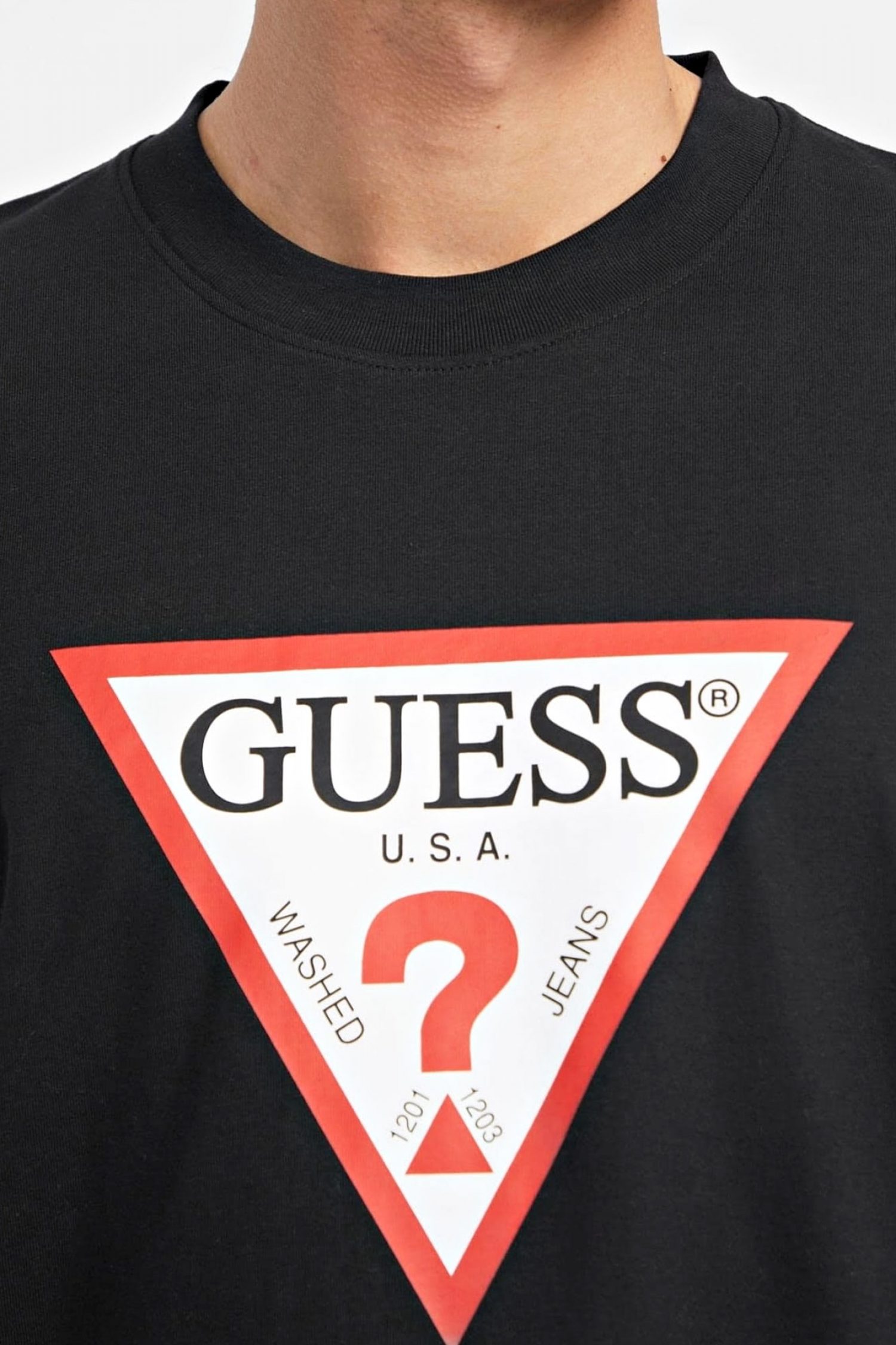 GUESS JEANS T-SHIRT CREWNECK OVERSIZED FIT LOGO ΜΑΥΡΟ φωτογραφία