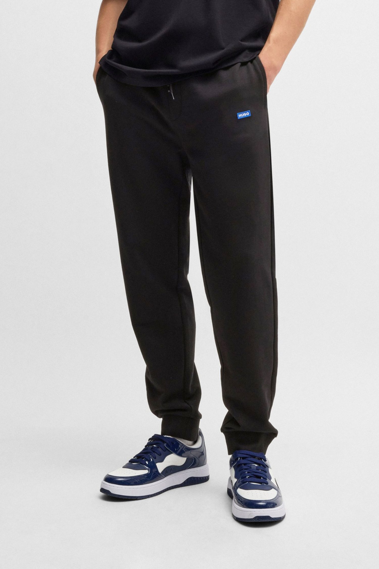 HUGO BLUE ΠΑΝΤΕΛΟΝΙ ΦΟΡΜΑ NAPIN ΜΑΥΡΟ