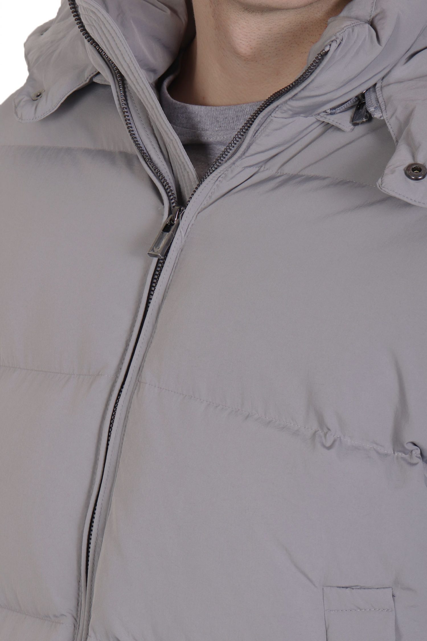 EMPORIO ARMANI ΜΠΟΥΦΑΝ ΠΟΥΠΟΥΛΟ ΑΠΟΣΠΩΜΕΝΗ ΚΟΥΚΟΥΛΑ ΓΚΡΙ φωτογραφία