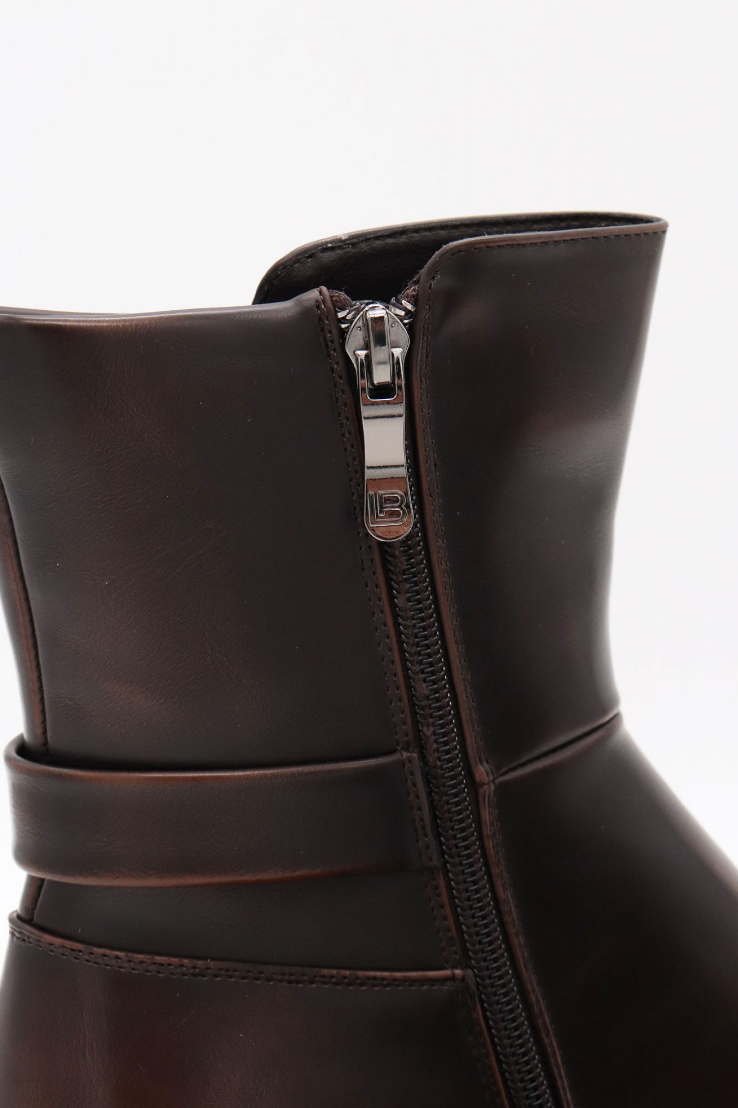 LAURA BIAGIOTTI ΠΑΠΟΥΤΣΙΑ ΜΠΟΤΑΚΙΑ ΦΕΡΜΟΥΑΡ METAΛΛΙΚΟ LOGO ΣΚΟΥΡΟ ΚΑΦΕ