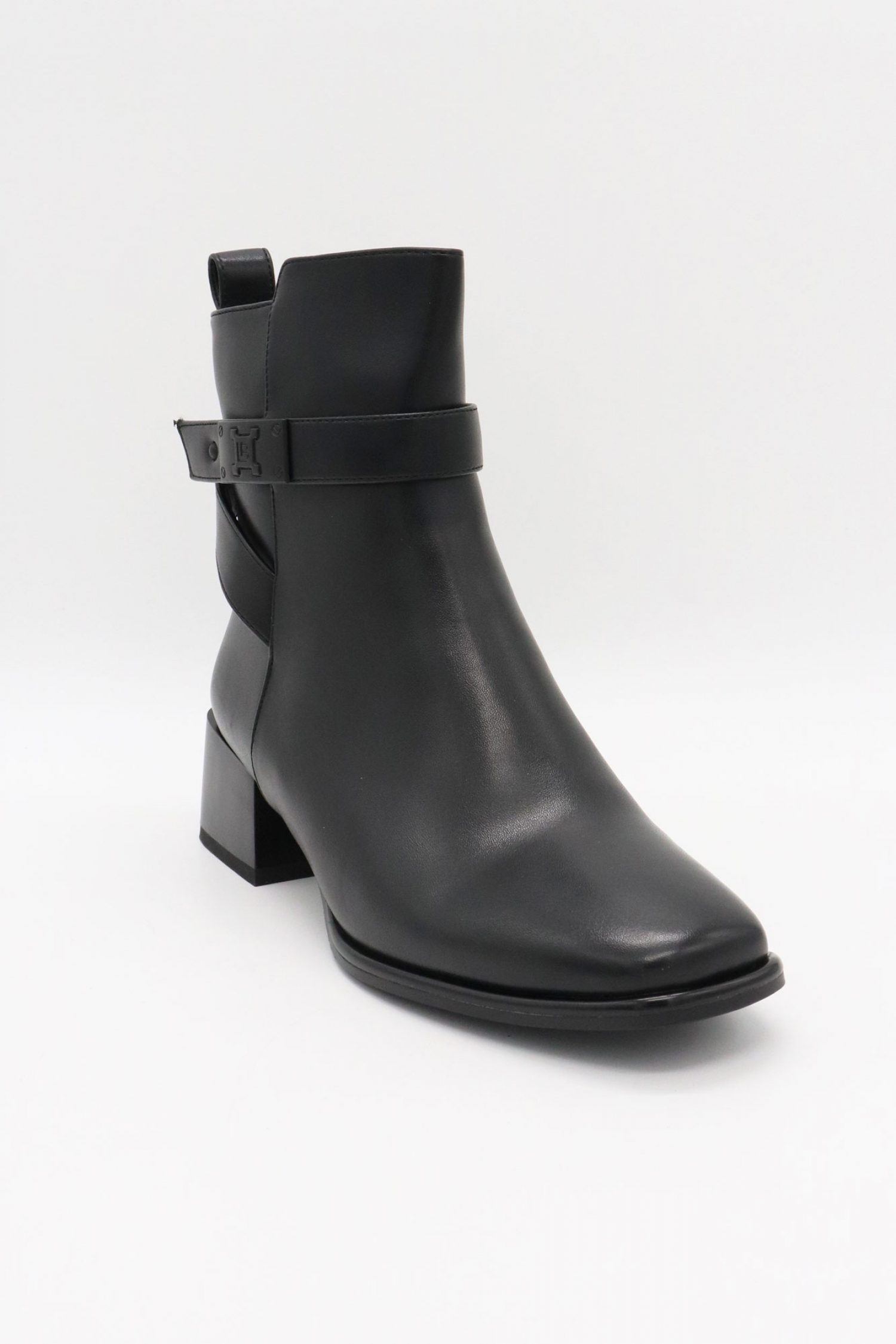 LAURA BIAGIOTTI ΠΑΠΟΥΤΣΙΑ ΜΠΟΤΑΚΙΑ ΦΕΡΜΟΥΑΡ LOGO MAYΡΟ