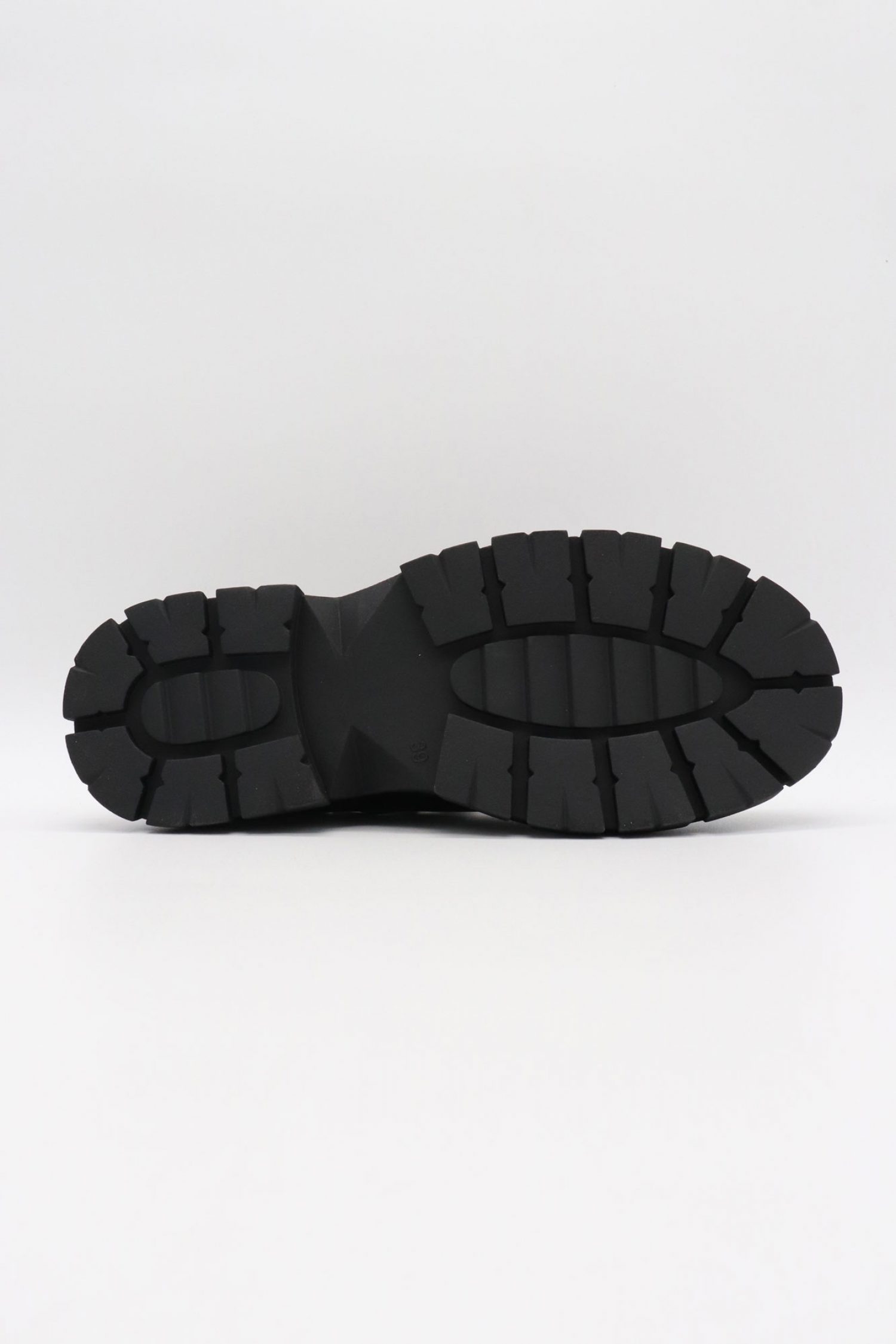 GAI MATTIOLO ΠΑΠΟΥΤΣΙΑ ΜΟΚΑΣΙΝΙΑ ΛΟΥΡΑΚΙ ΜΕΤΑΛΛΙΚΗ ΑΓΚΡΑΦΑ LOGO ΜΑΥΡΟ