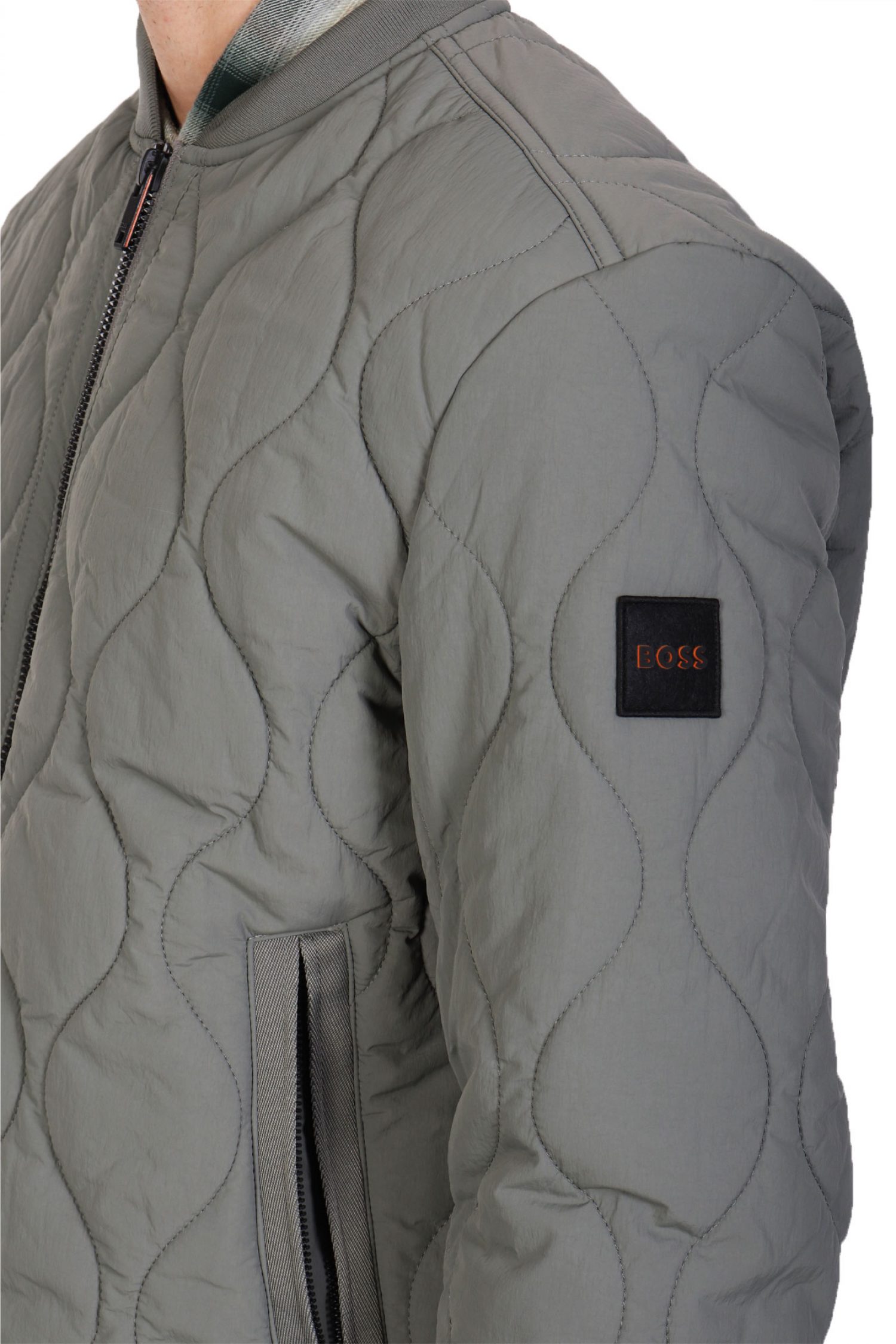 BOSS CAUAL ΜΠΟΥΦΑΝ ΦΟΥΣΚΩΤΟ BOMBER ΚΑΠΙΤΟΝΕ OSTRONG ΓΚΡΙ-ΧΑΚΙ φωτογραφία