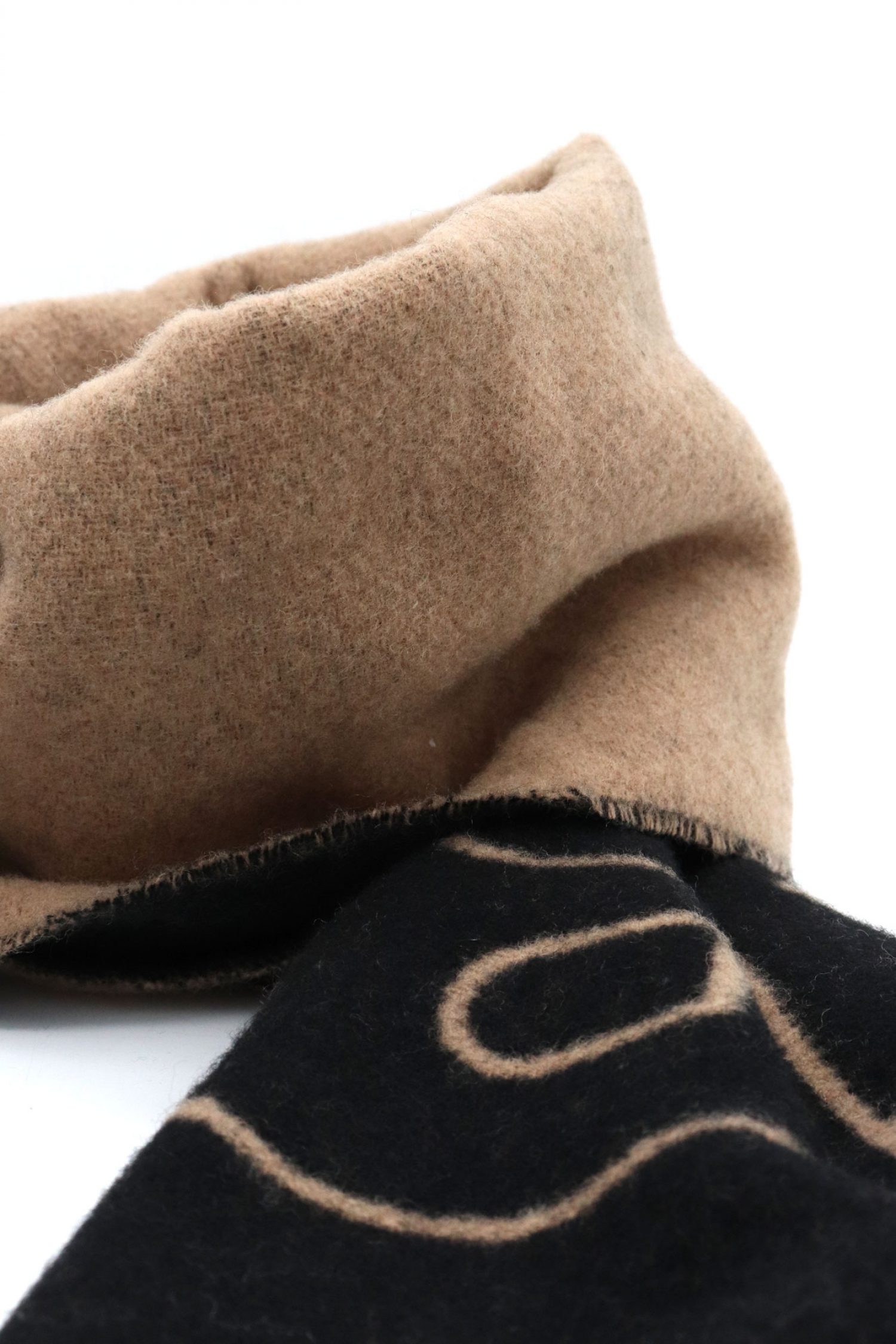 BOSS ΚΑΣΚΩΛ RIKARD 35*180 ΜΠΕΖ φωτογραφία