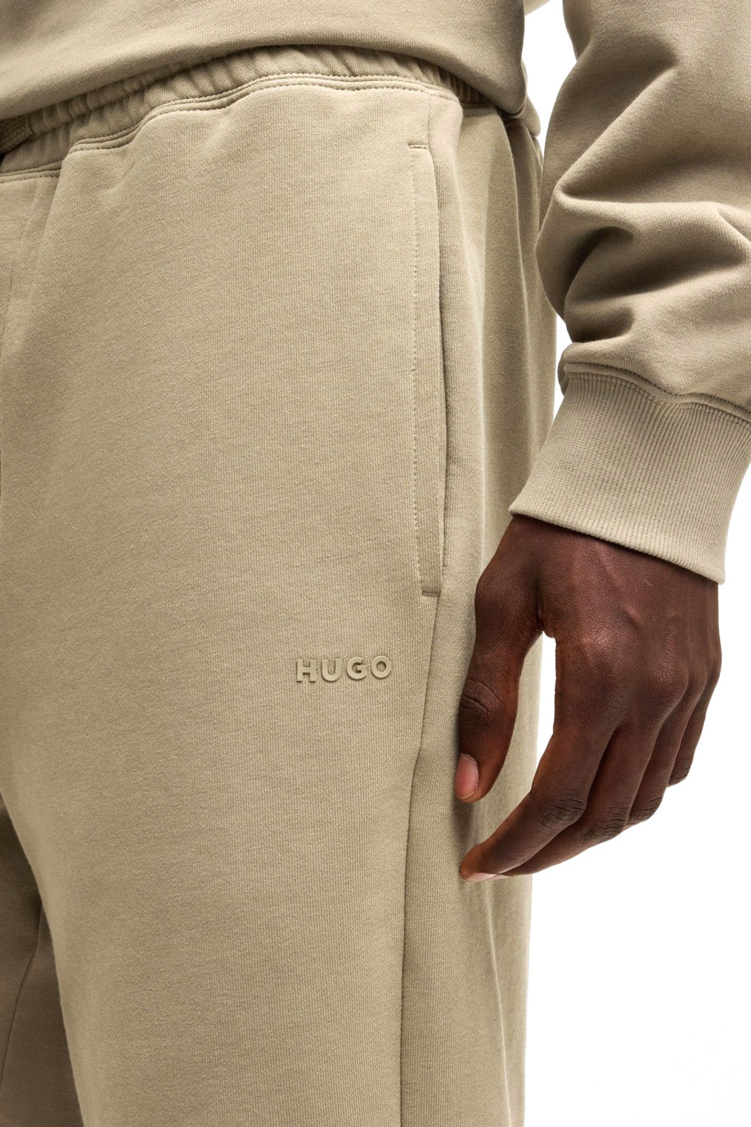 HUGO ΒΕΡΜΟΥΔΑ DAYONO LOGO ΧΑΚΙ