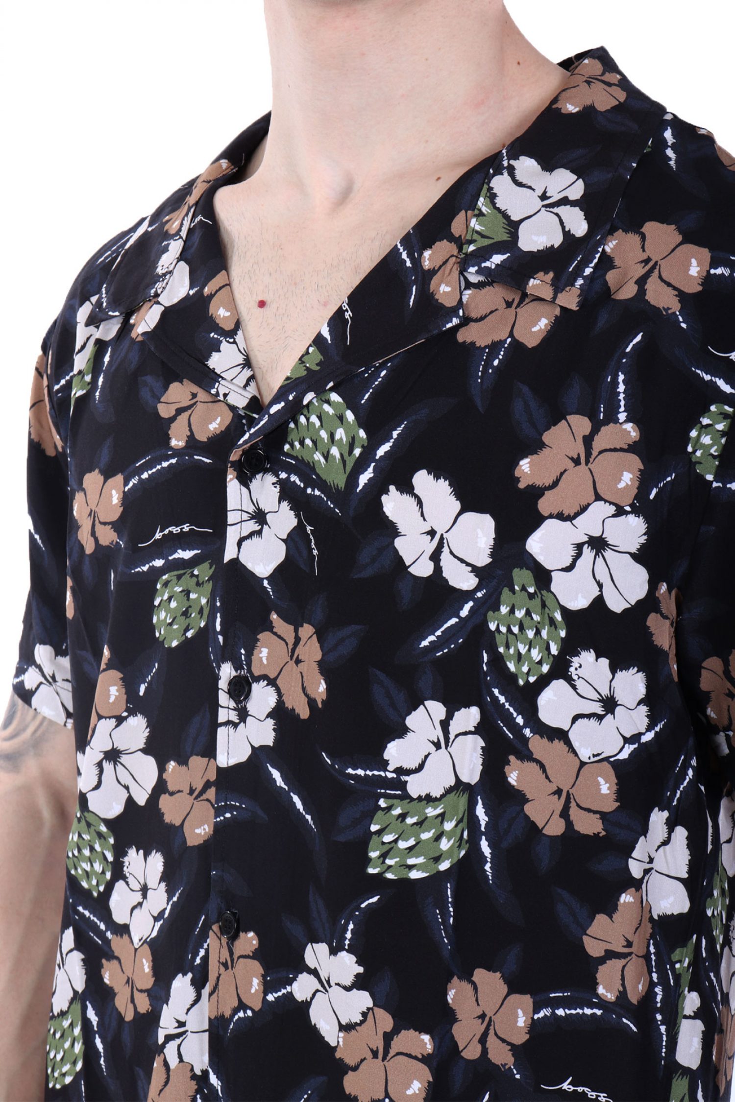 BOSS BEACHWEAR ΠΟΥΚΑΜΙΣΟ BEACH SHIRT FLORAL ΜΑΥΡΟ φωτογραφία