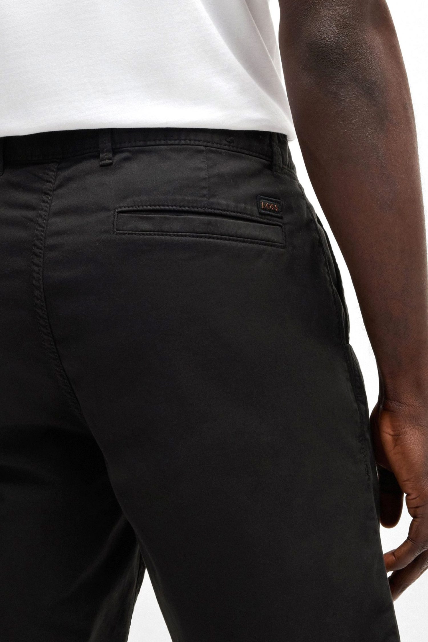 BOSS CASUAL ΒΕΡΜΟΥΔΑ CHINO SLIM FIT CHINO SLIM SHORTS ΜΑΥΡΟ φωτογραφία