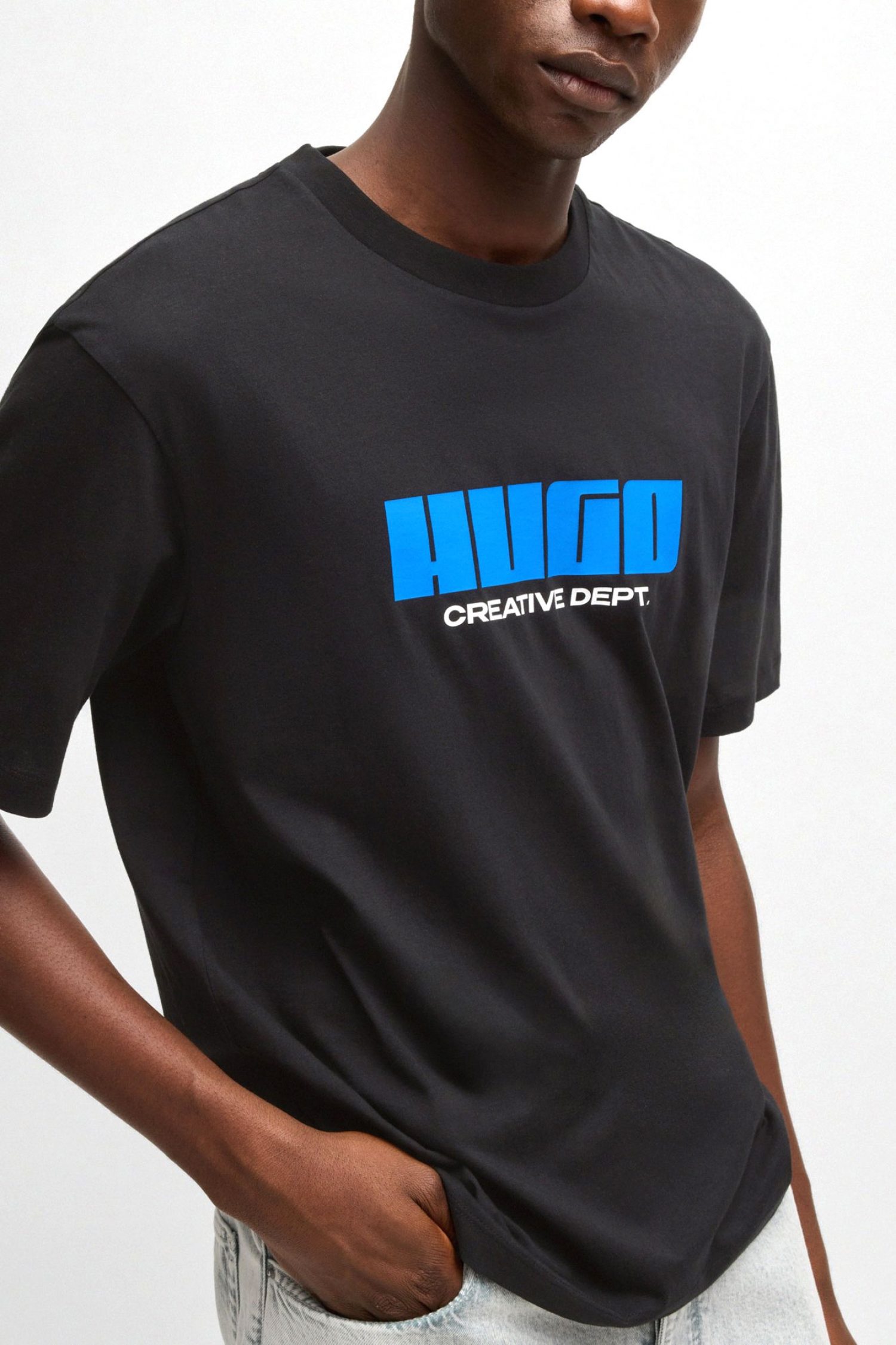 HUGO BLUE T-SHIRT NEWROMI ΜΑΥΡΟ φωτογραφία