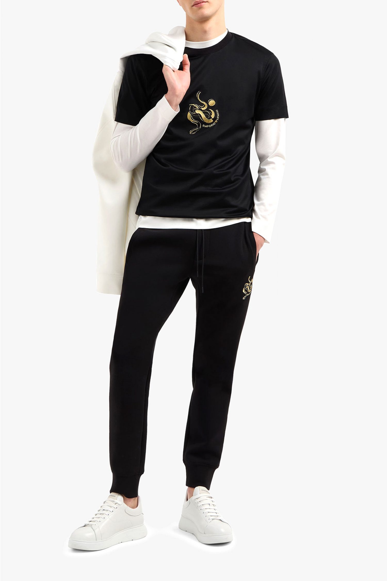 EMPORIO ARMANI T-SHIRT GOLD LOGO ΜΑΥΡΟ