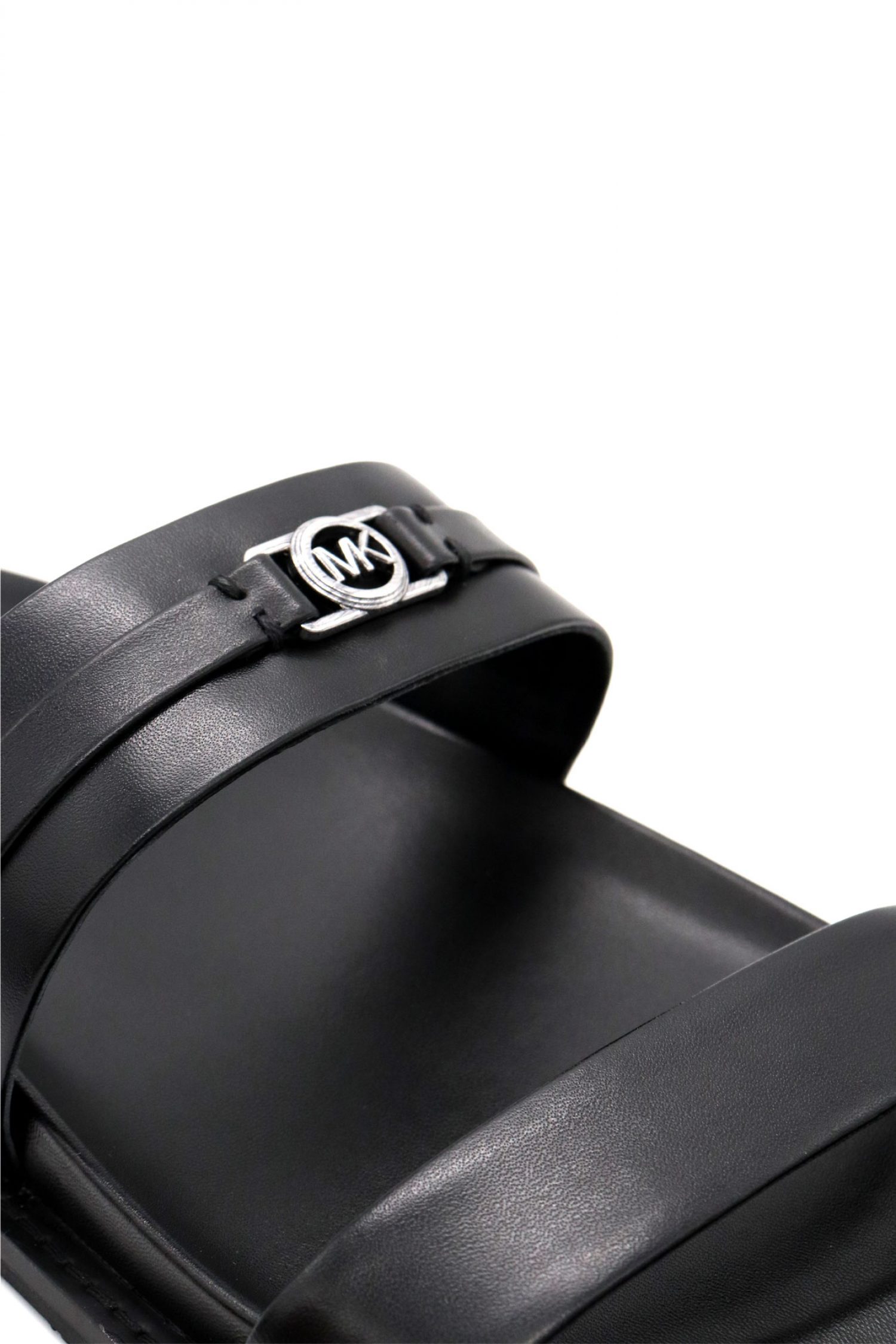 MICHAEL KORS ΠΑΠΟΥΤΣΙΑ ΠΑΝΤΟΦΛΕΣ MANDY FLAT SANDAL ΜΕΤΑΛΛΙΚΟ LOGO ΜΑΥΡΟ
