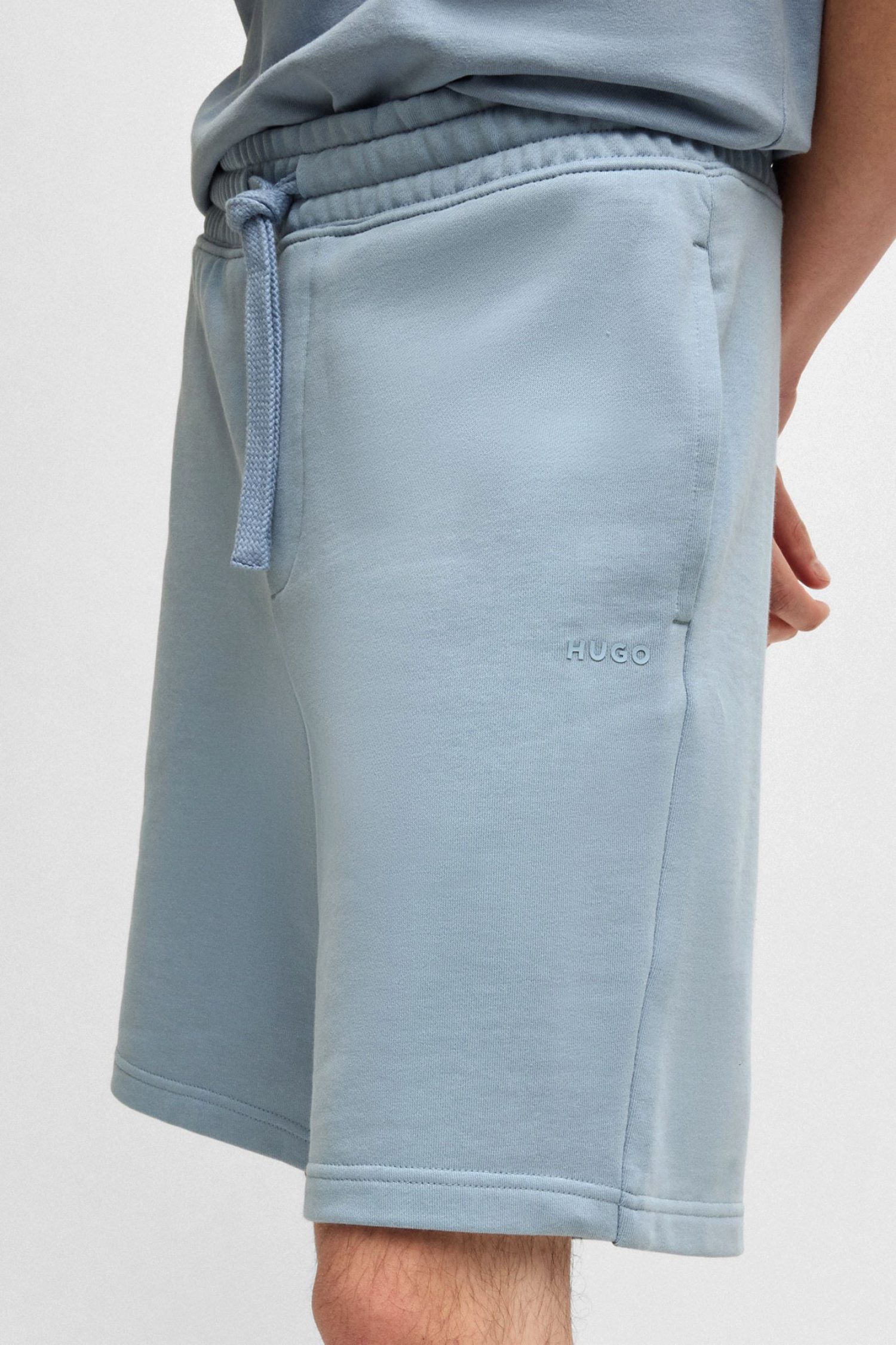 HUGO ΒΕΡΜΟΥΔΑ DAYONO LOGO ΣΙΕΛ