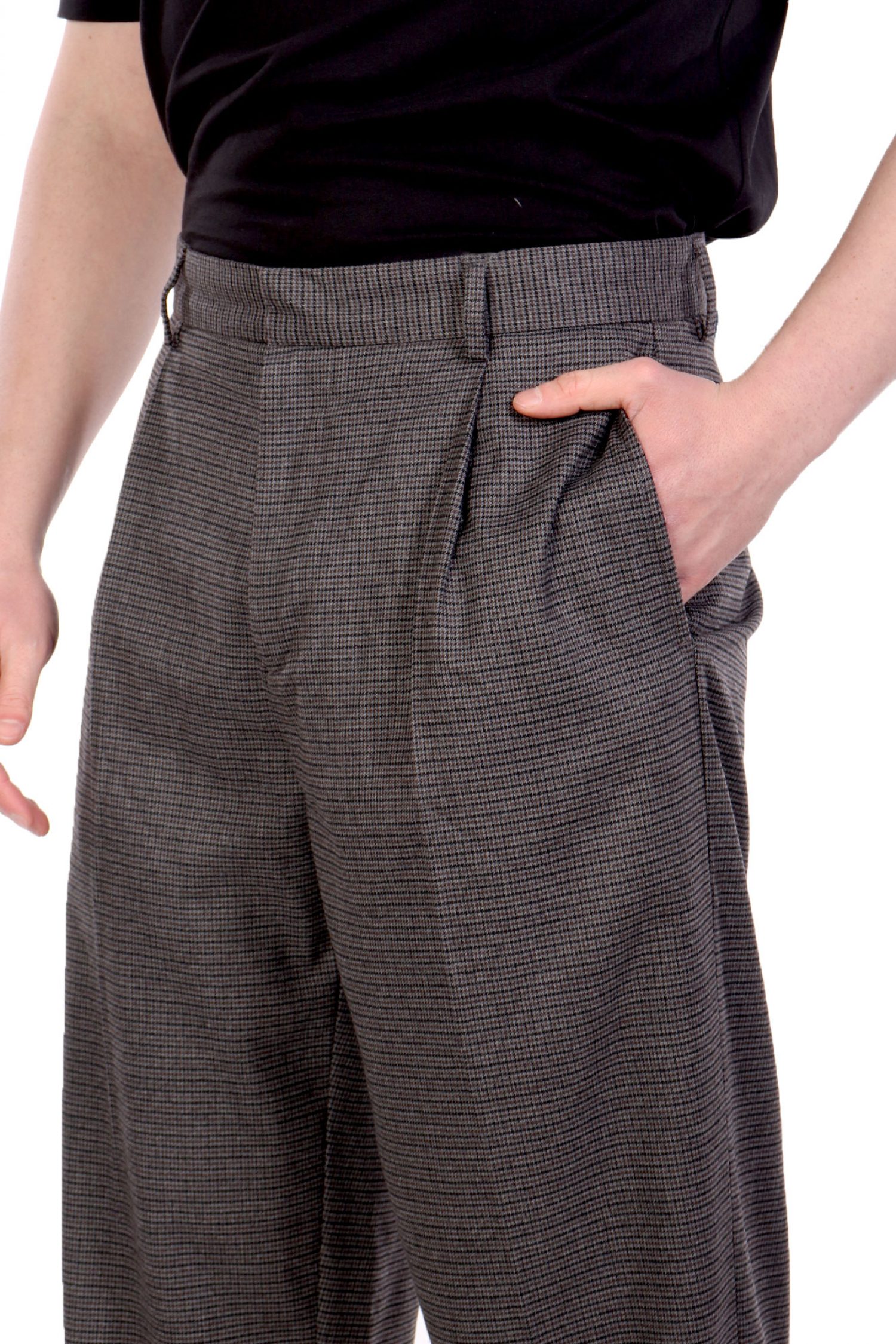 LES DEUX ΠΑΝΤΕΛΟΝΙ CHINO REECE PLEATED CHECK ΜΙΚΡΟΣΧΕΔΙΟ ΣΚΟΥΡΟ ΓΚΡΙ φωτογραφία