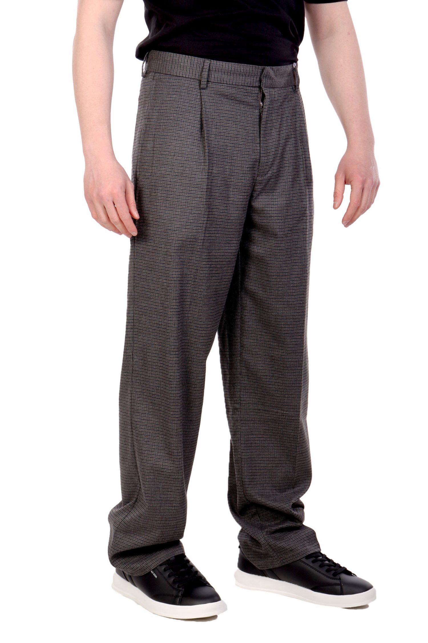 LES DEUX ΠΑΝΤΕΛΟΝΙ CHINO REECE PLEATED CHECK ΜΙΚΡΟΣΧΕΔΙΟ ΣΚΟΥΡΟ ΓΚΡΙ φωτογραφία