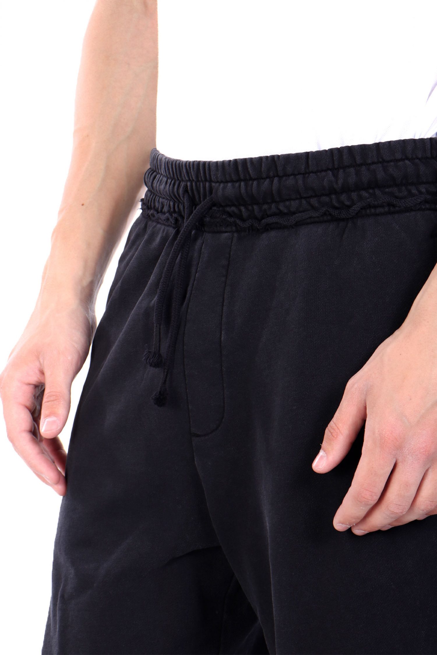 HUGO ΒΕΡΜΟΥΔΑ DISTRELL LOGO ΜΑΥΡΟ