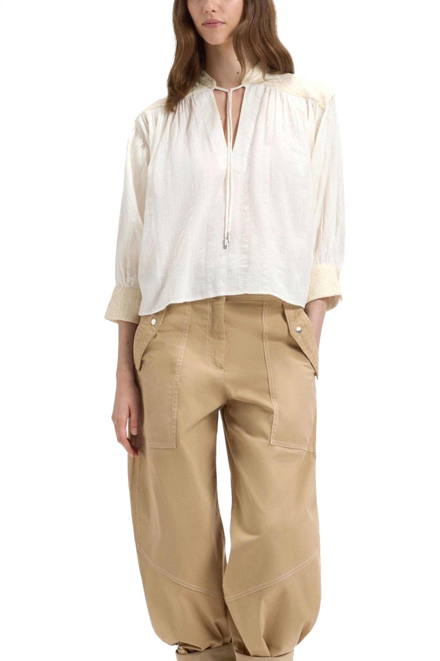 BOSS ΜΠΛΟΥΖΑ C_BRODES ΔΕΣΙΜΟ ΛΑΙΜΟ ΛΕΠΤΟΜΕΡΕΙΑ ΚΕΝΤΗΜΑ ΕΚΡΟΥ