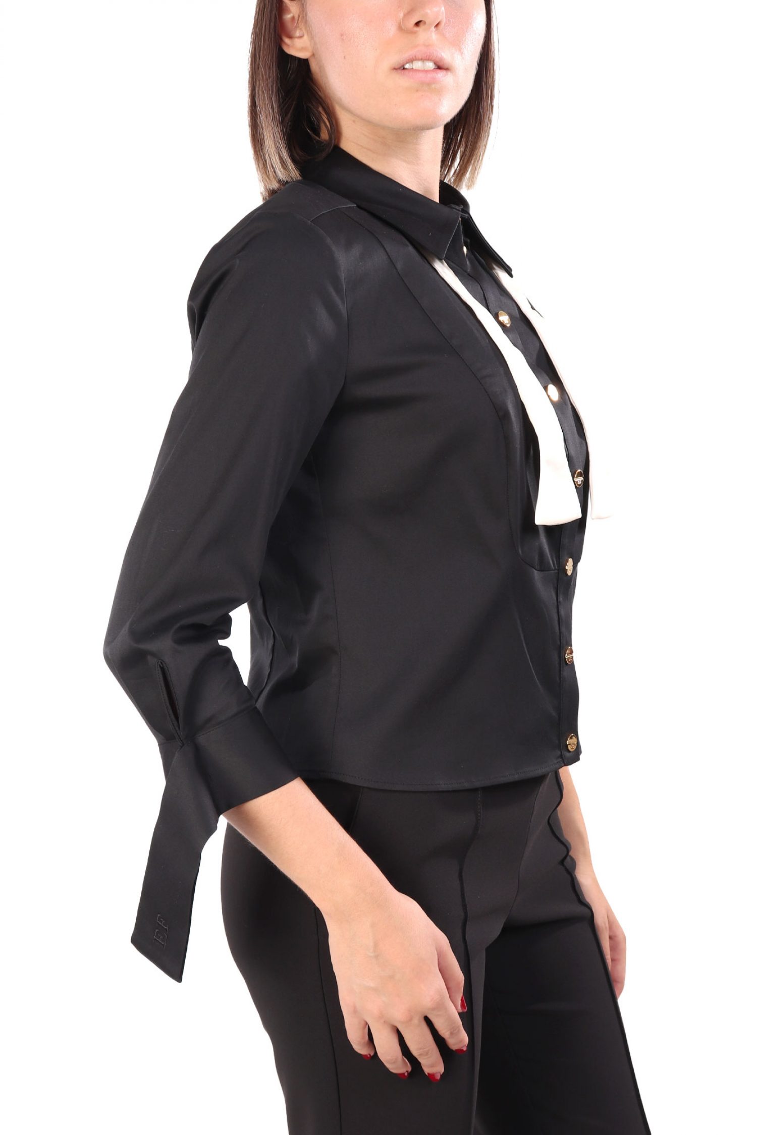 ELISABETTA FRANCHI ΠΟΥΚΑΜΙΣΟ SLIM FIT ΜΕ ΠΑΠΙΓΙΟΝ ΜΑΥΡΟ