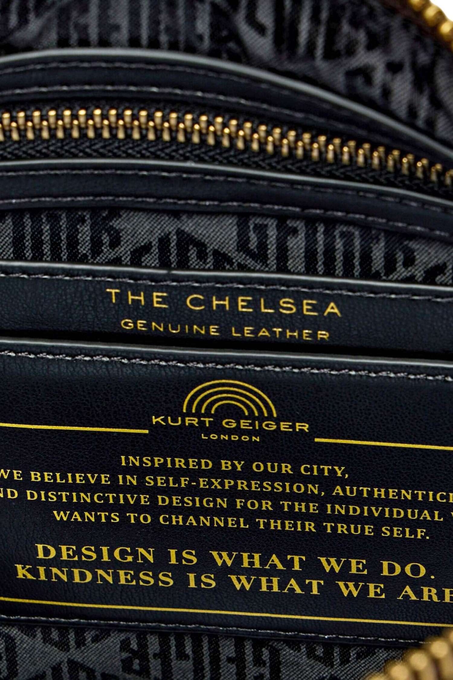 KURT GEIGER ΤΣΑΝΤΑ ΩΜΟΥ CHELSEA SOFT SHOULDER BAG ΛΕΟΠΑΡ LOGO ΚΑΦΕ ΣΚΟΥΡΟ