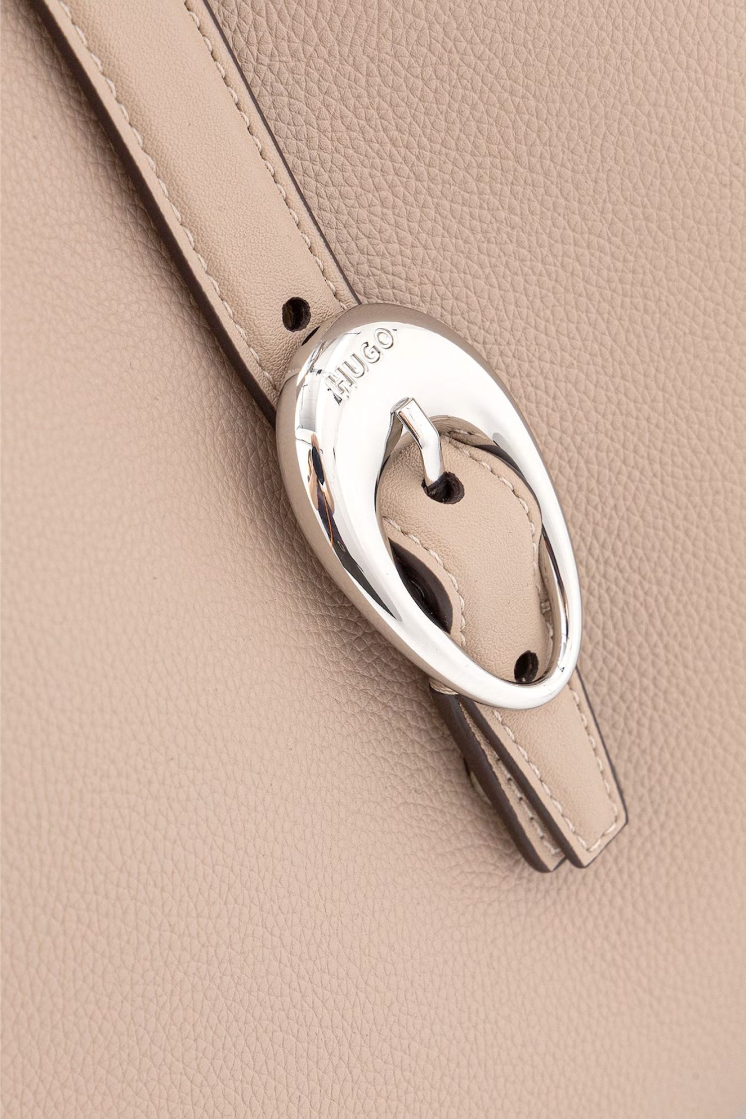 HUGO ΤΣΑΝΤΑ ΩΜΟΥ JAINA_HOBO ΜΠΕΖ