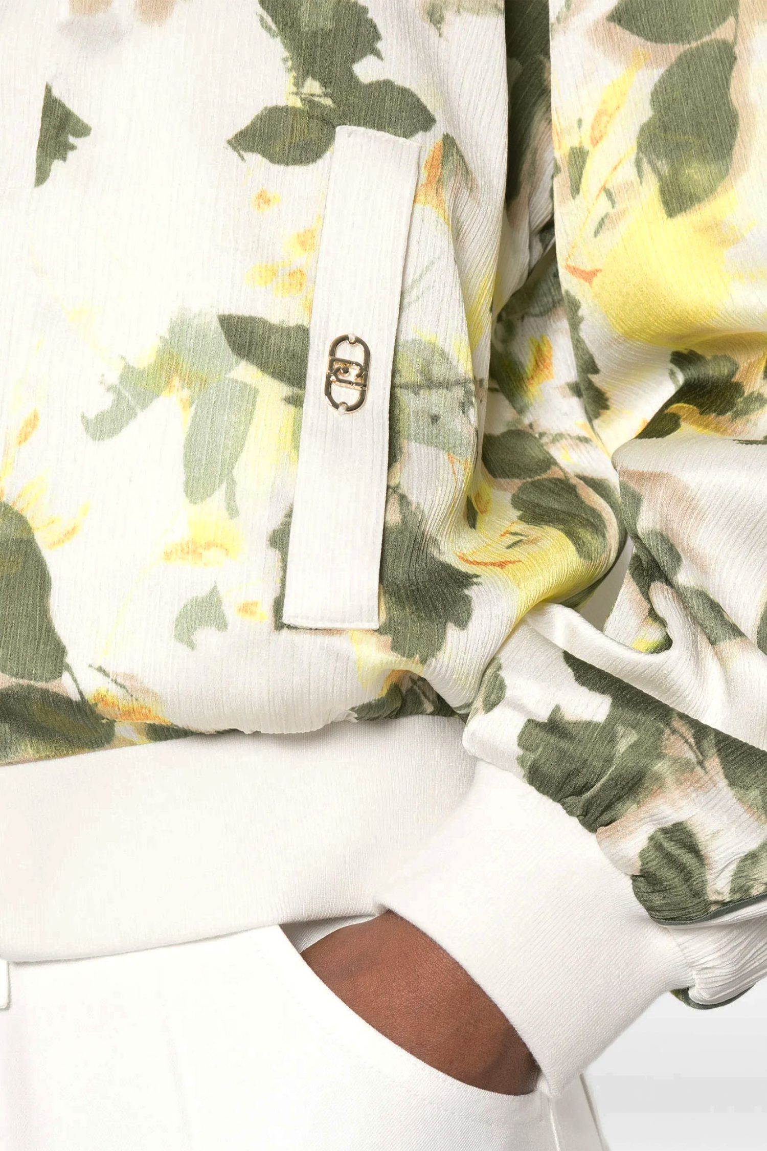 LIU-JO ZAKETA BOMBER ΕΜΠΡΙΜΕ ΔΙΠΛΗΣ ΟΨΕΩΣ ΕΚΡΟΥ φωτογραφία